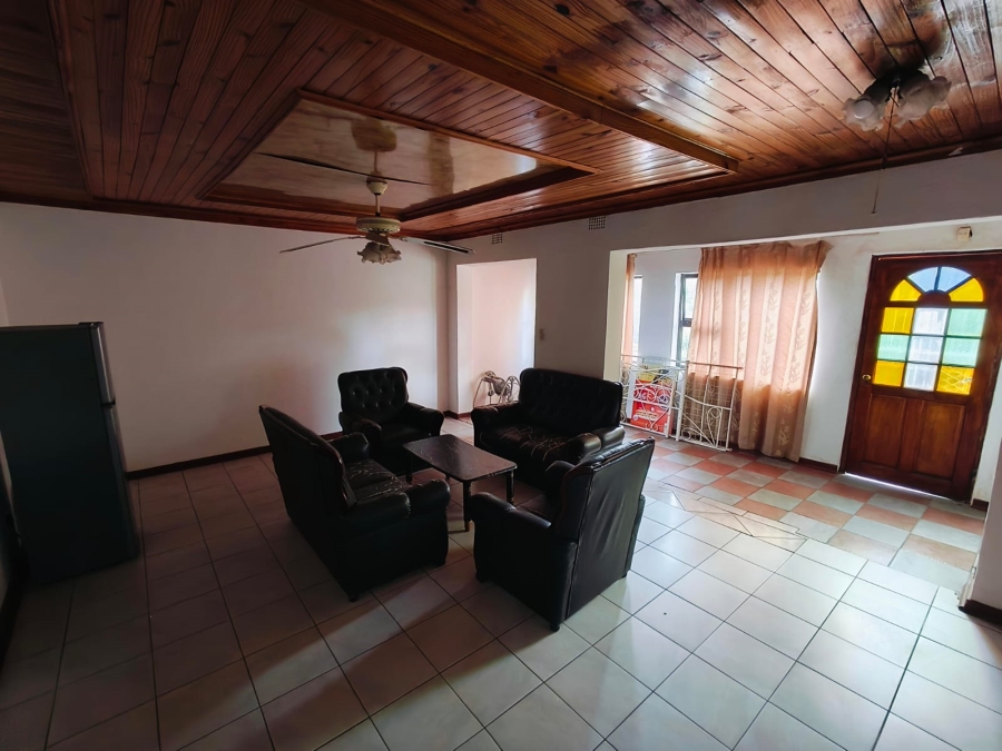 Commercial Property for Sale in Heuwelsig North West